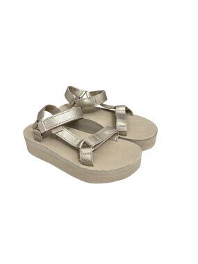 Teva Women's Flatform Universal Leather Upper platform sandals size 8
